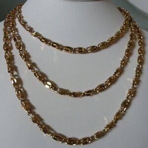 Vtg. Trifari Gold Tone 55" Extra Long Flapper Length Paper Clip Chain Necklace